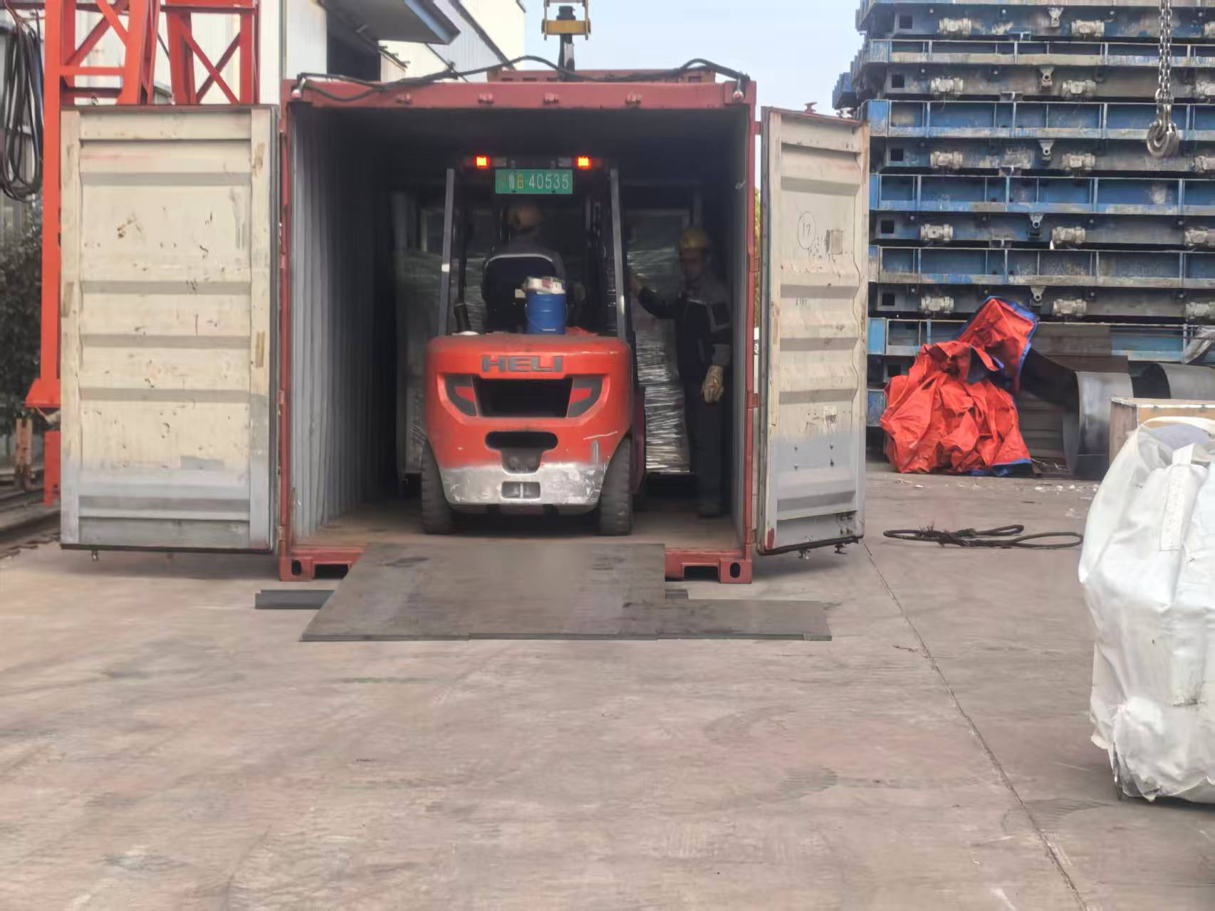 Liweiyuan స్టీల్ స్ట్రక్చర్ యొక్క వార్తలు చిలీకి స్టీల్ స్ట్రక్చర్ సపోర్టింగ్ ప్రొడక్ట్స్ ఎగుమతి