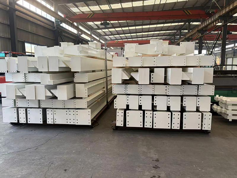 ఉరుగ్వే కస్టమైజ్డ్ స్టీల్ స్ట్రక్చర్ హాస్పిటల్ ప్రాజెక్ట్ మొదటి బ్యాచ్ ఆఫ్ కోర్ కాంపోనెంట్‌లను పంపుతుంది